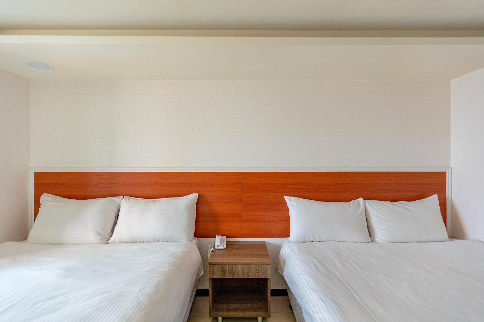 ז'ונגלי E Lim Hotel מראה חיצוני תמונה