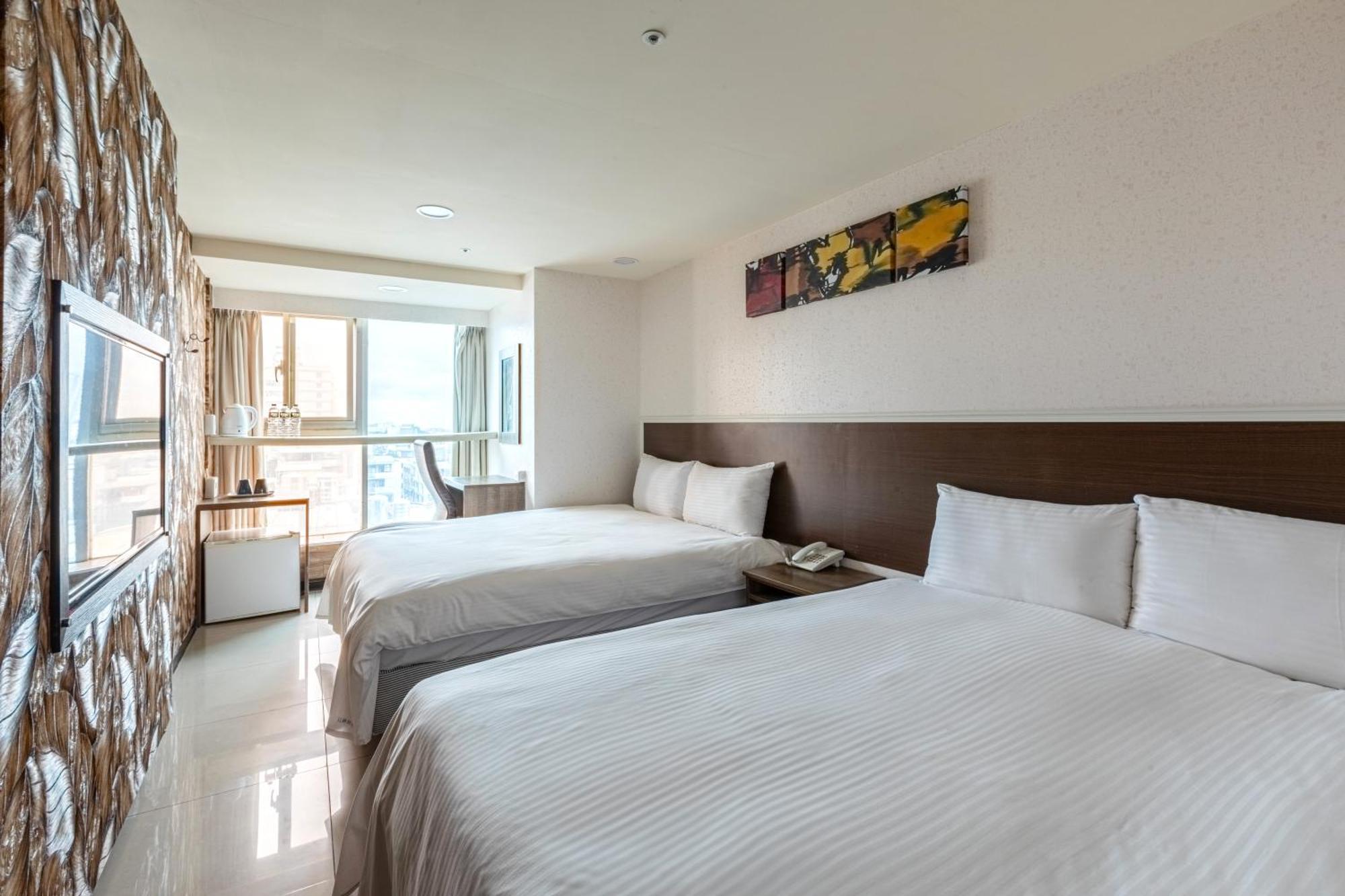 ז'ונגלי E Lim Hotel מראה חיצוני תמונה